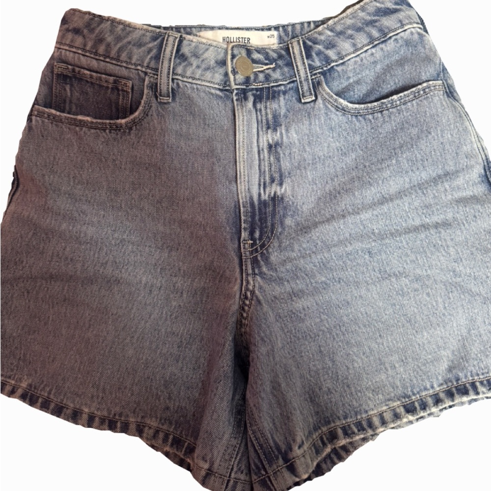Hollister ultra high rise 90s shorts